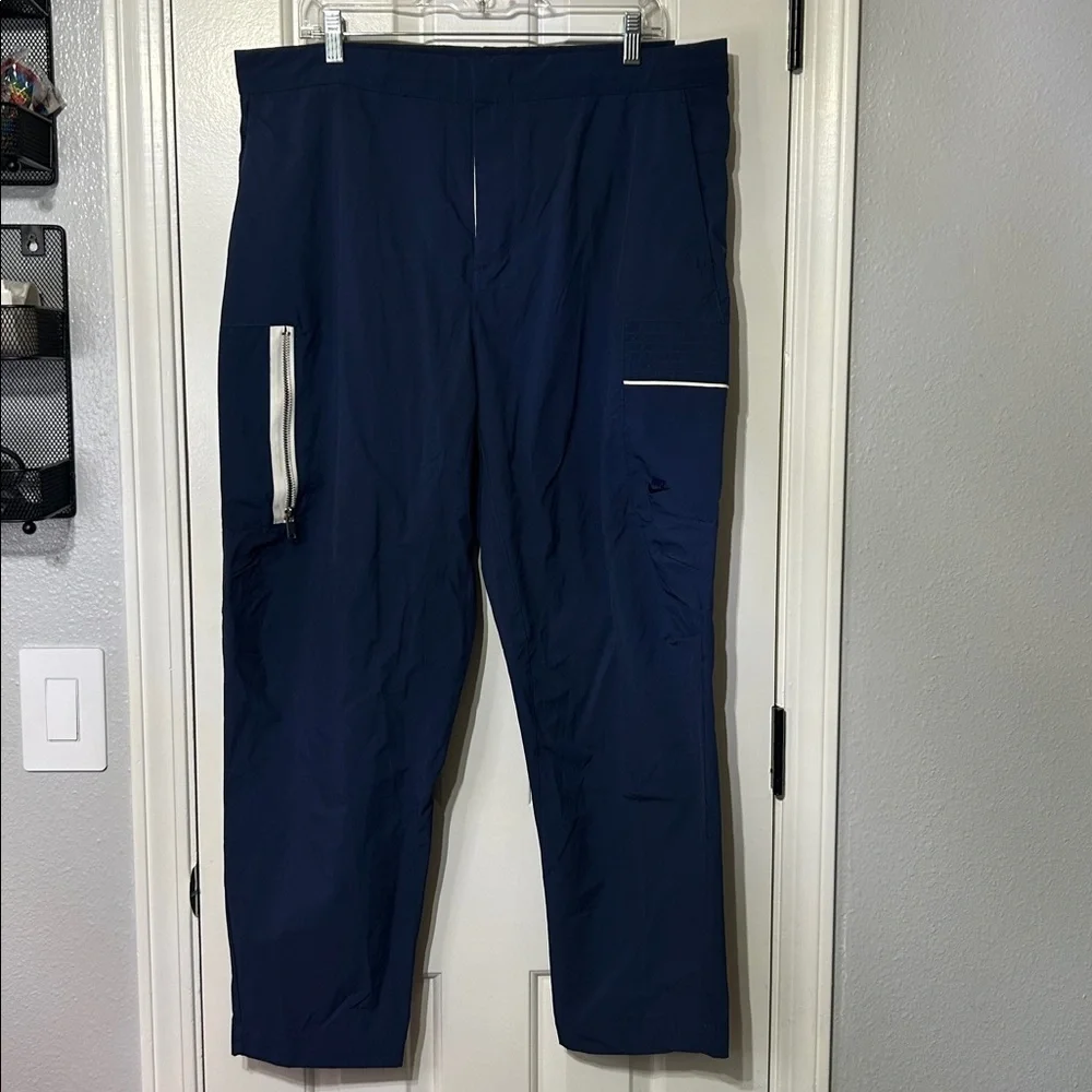 Nike Men's Blue Cargo Pants - Picture 4 of 7